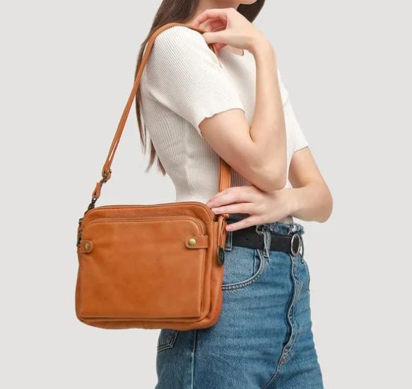 Sac à bandoulière et pochette en cuir à trois couches